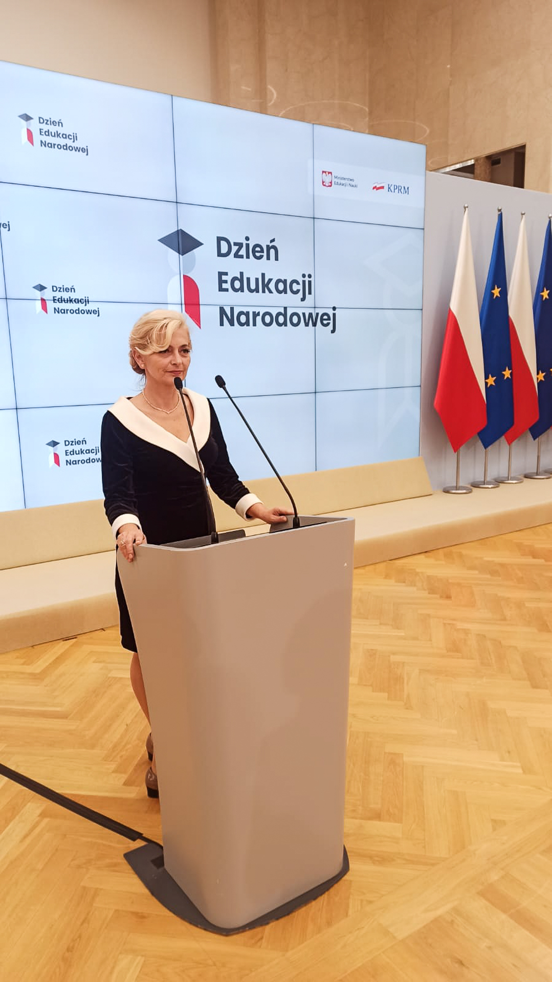 Beata Maciołek z tytułem Profesora Oświaty. Wielkie gratulacje Pani Beato. 